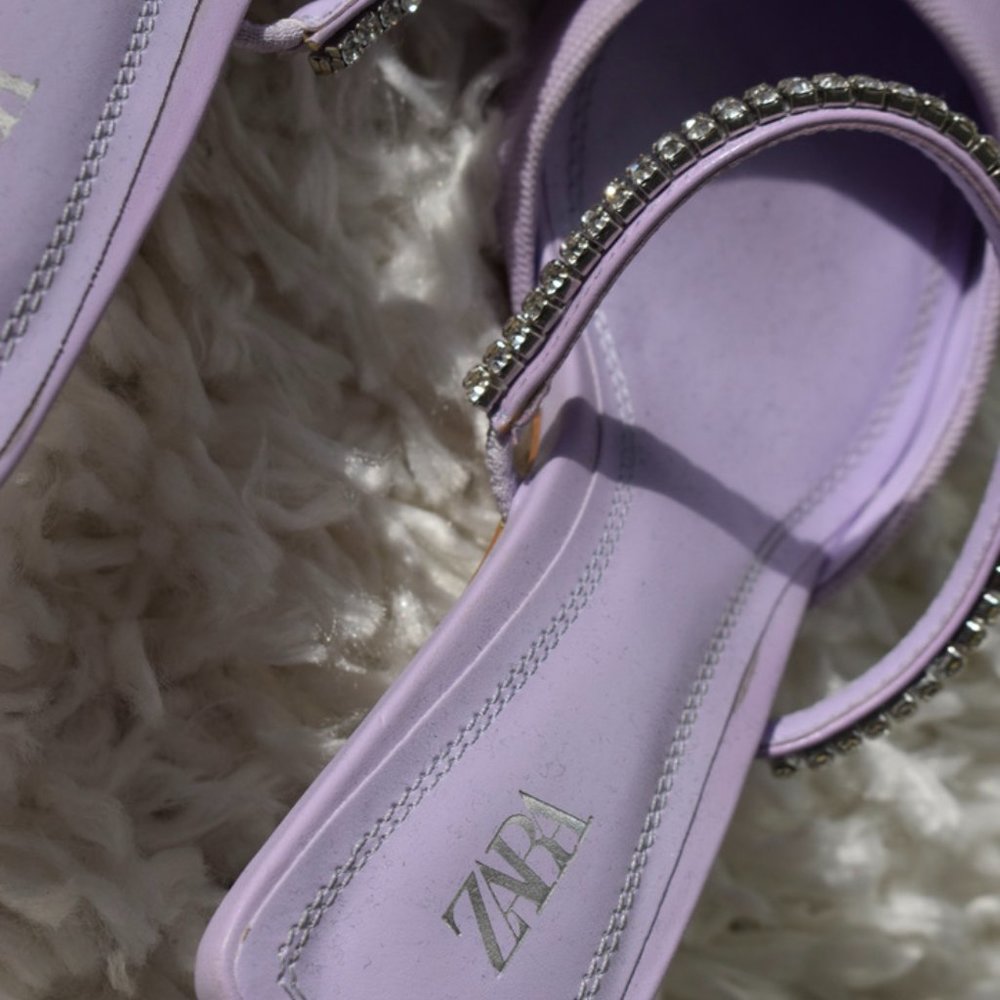 Zara Purple Heals